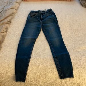 Good American Good Waist crop 26